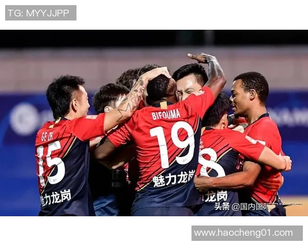 鲁能与恒大激战正酣当前比分揭晓引发球迷热议 鲁能与恒大激战正酣当前比分揭晓引发球迷热议